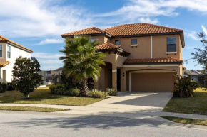 5BR Family Villa w/ Saltwater Pool near Disney
